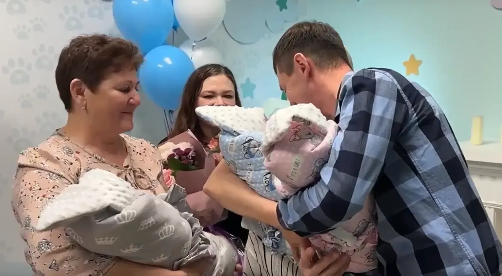 Өс игеҙ бәпескә ныҡлы һаулыҡ теләйбеҙ!
