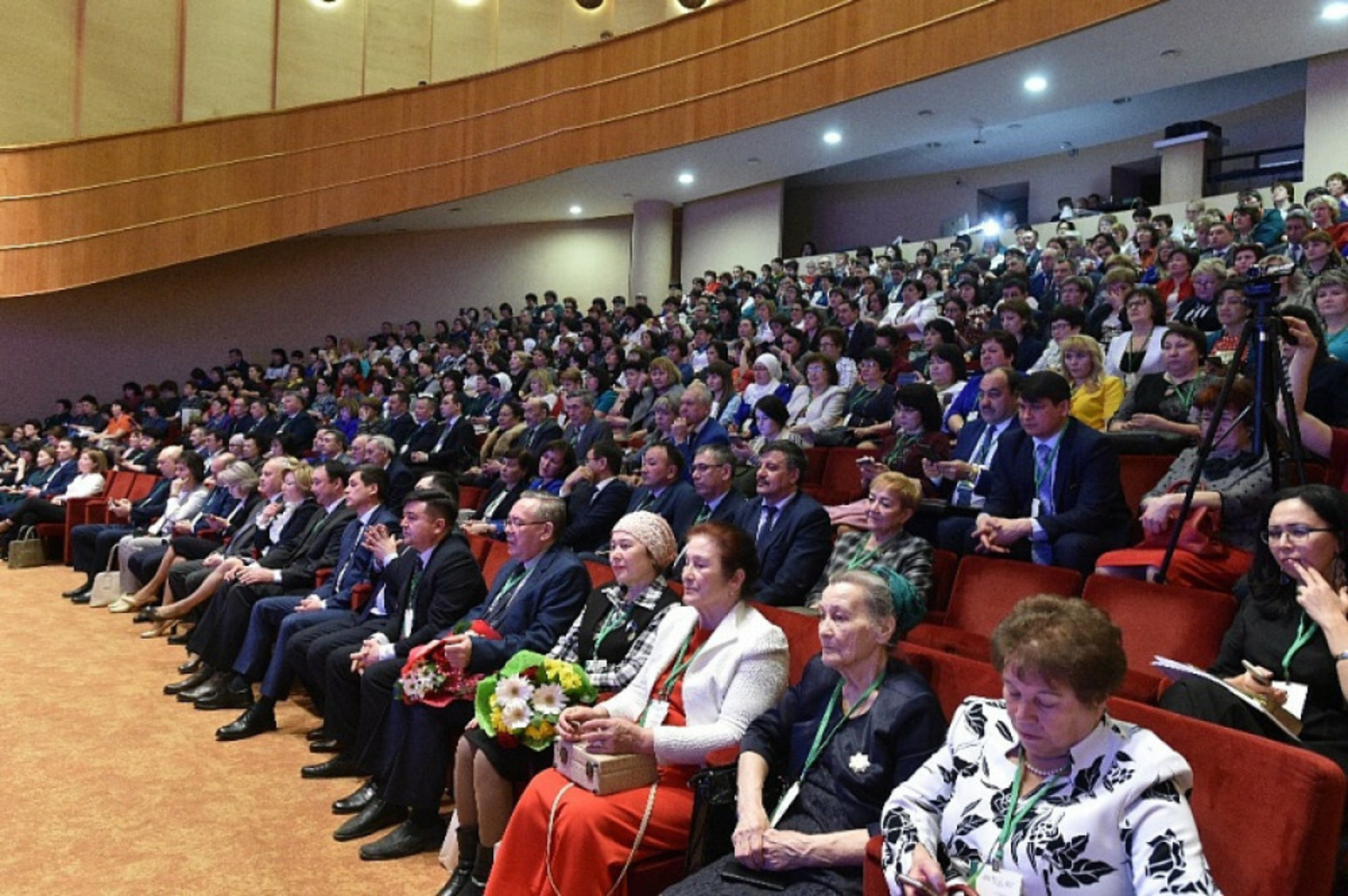 Наша делегация участвует во II Всероссийском съезде учителей башкирского языка