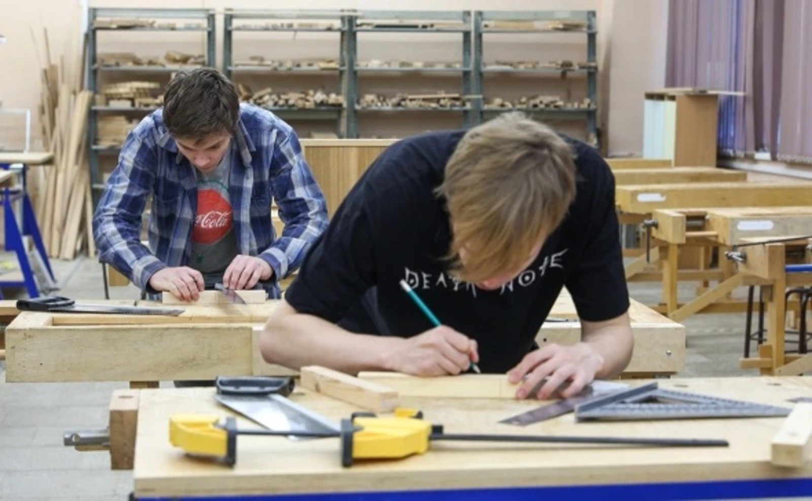 Путин поручил изменить название среднего профессионального образования