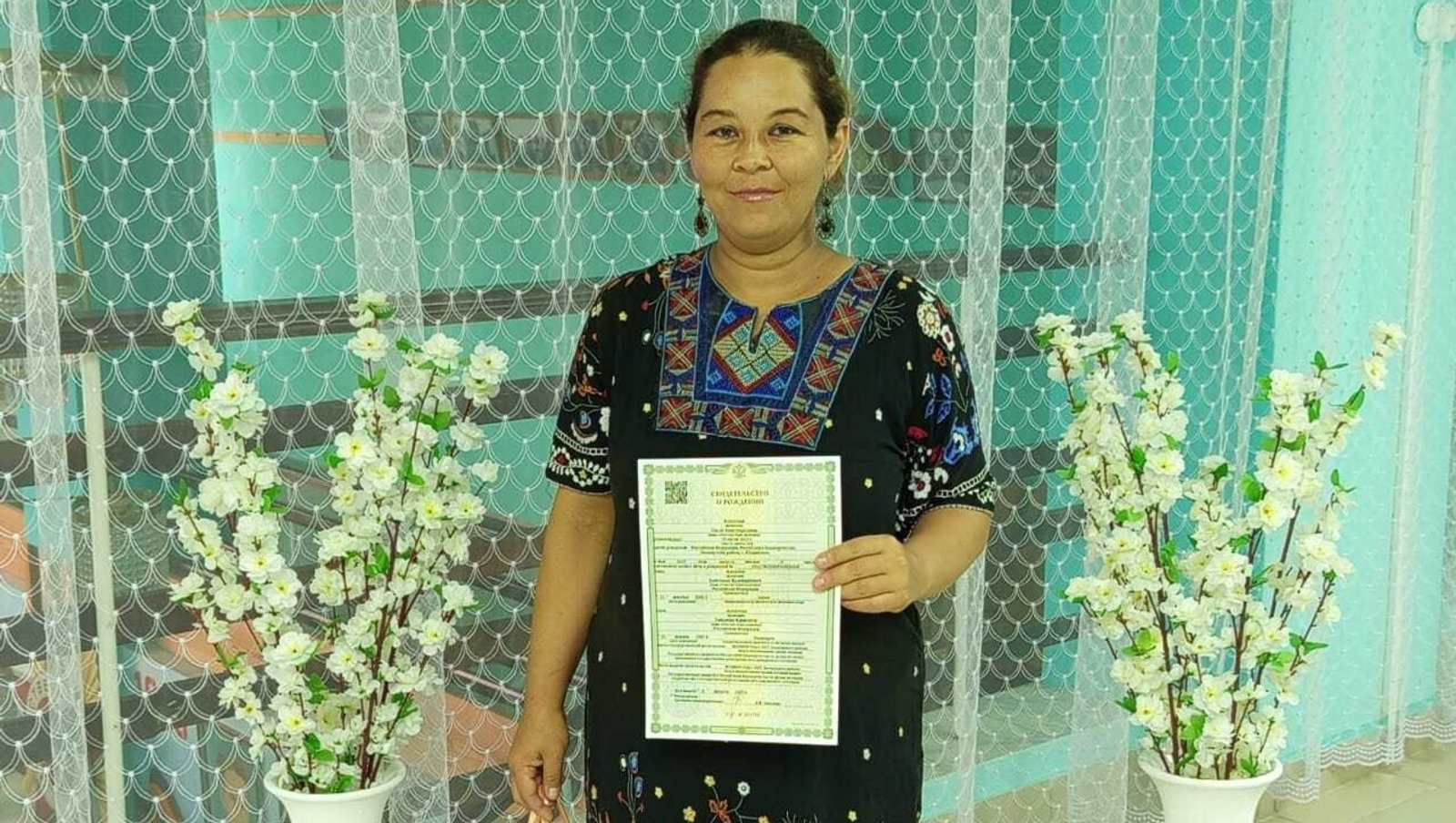 Юлдыбай ауылынан Алхатовтар ғаиләһен ҡотлайбыҙ!